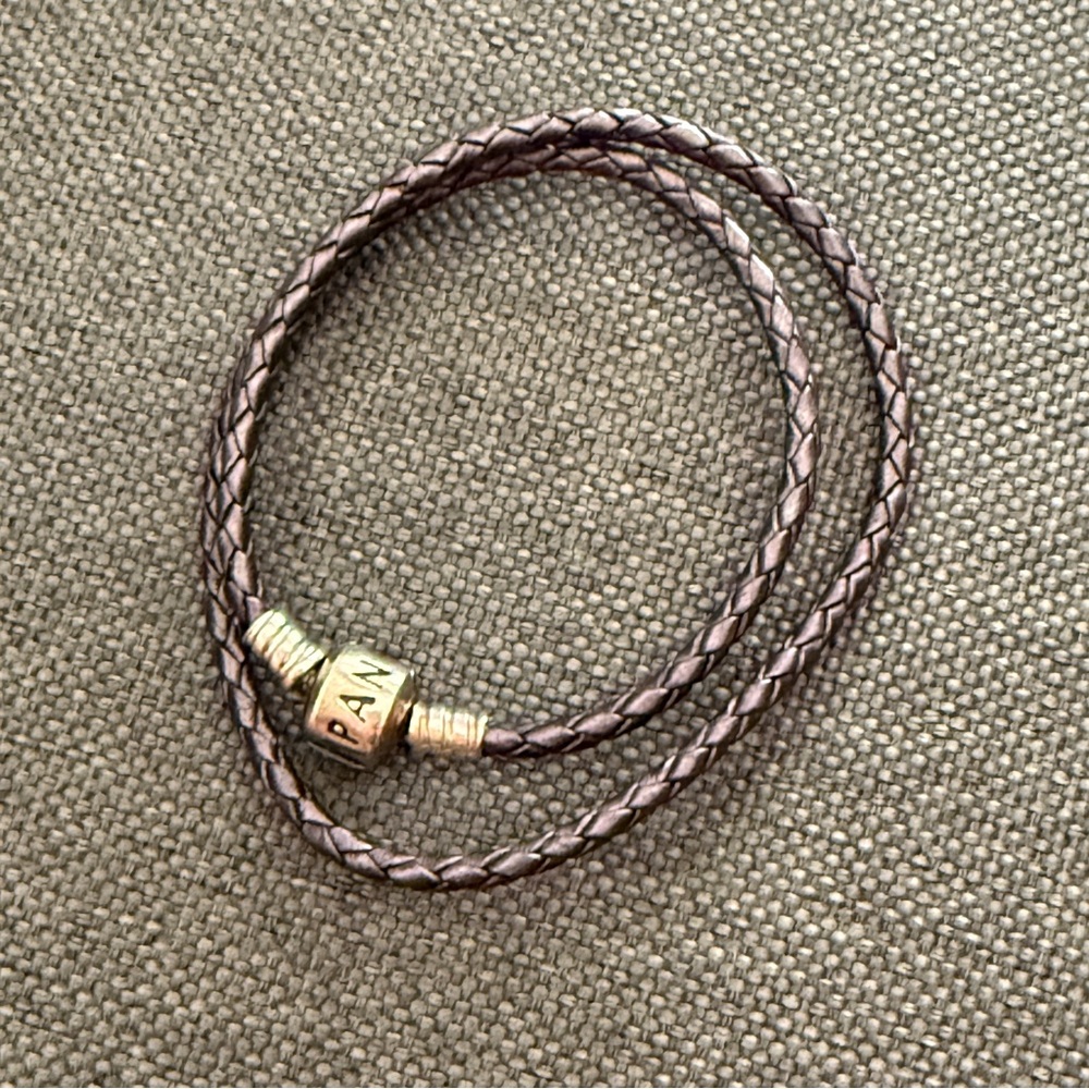 PANDORA Purple Double Leather Silver Barrel Clasp Charm Bracelet 13.8 Inch Xs/s - Picture 3 of 3